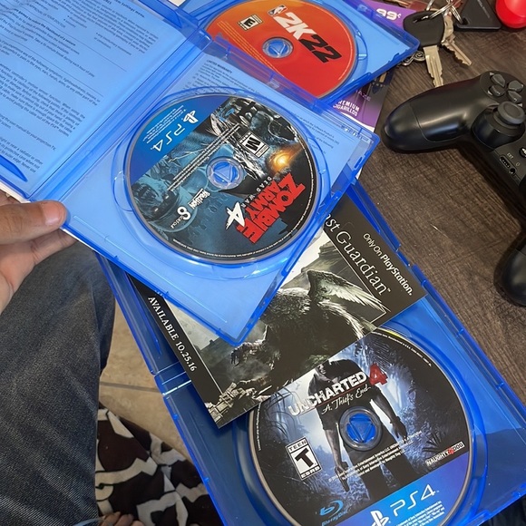 PS4 Doesn’t make any noises - Picture 2 of 3